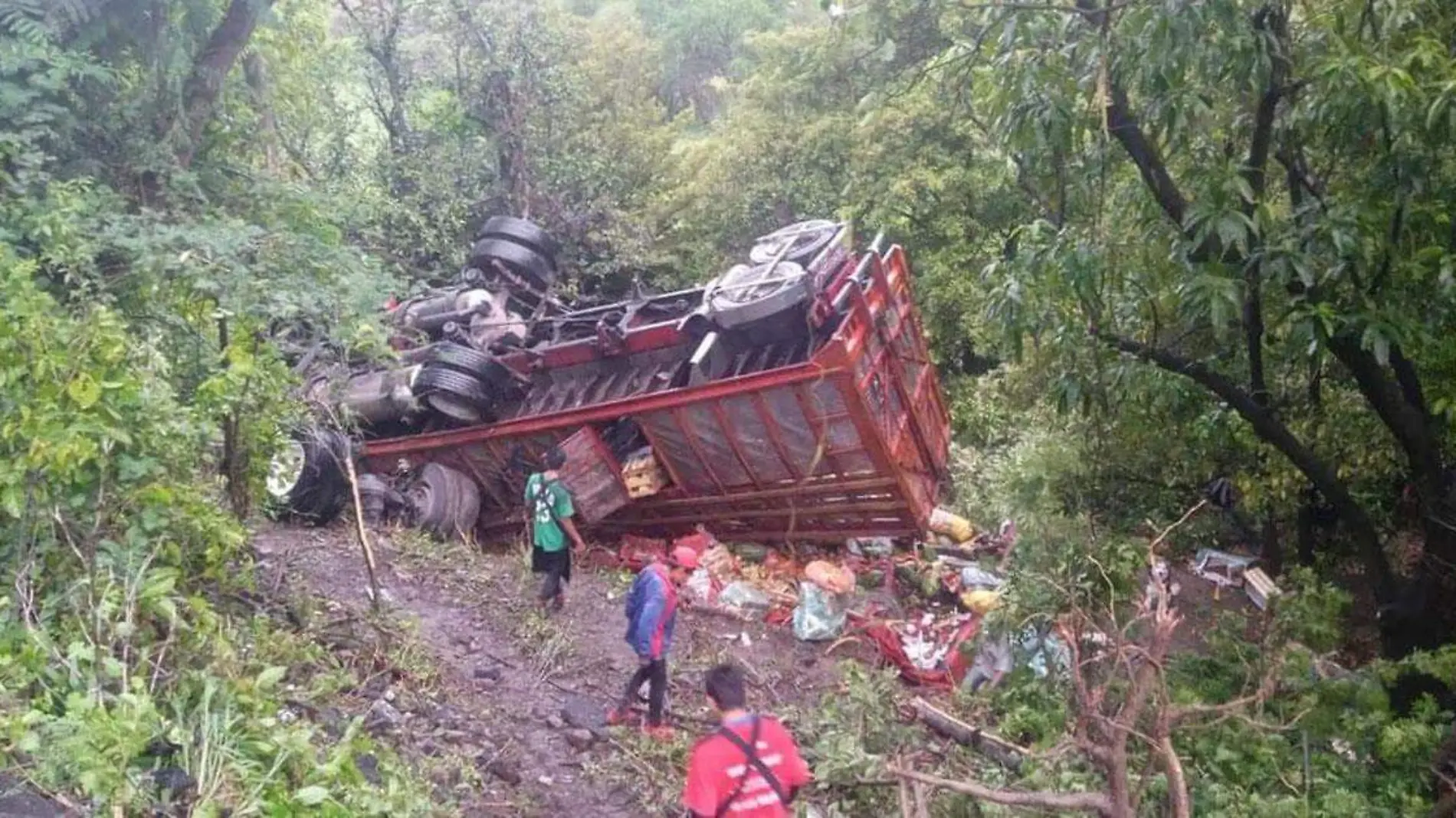 La carretera estatal Piaxtla Tecomatlán será cerrada debido a un accidente